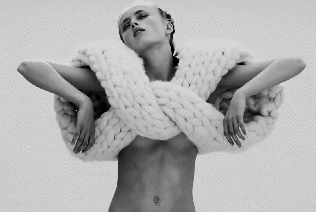 14230914871422278768_knit_designs_by_nanna_van_blaaderen_01.gif