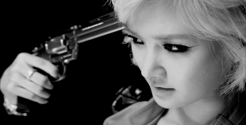 SPICA-_-Russian-Roulette-spica-EC-8A-A4-ED-94-BC-EC-B9-B4-35638124-500-255.gif